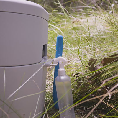 GottaGo portable toilet - cleaning process